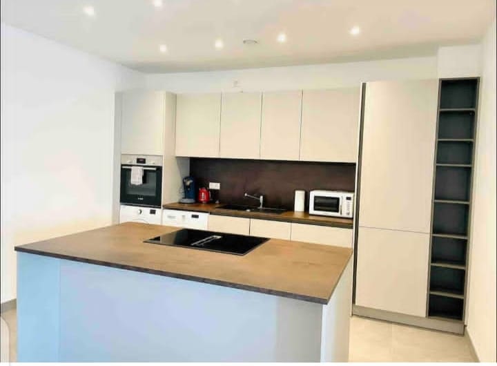 New and luxury 2 bedrooms. Parking place included. 142-96 — photo 6