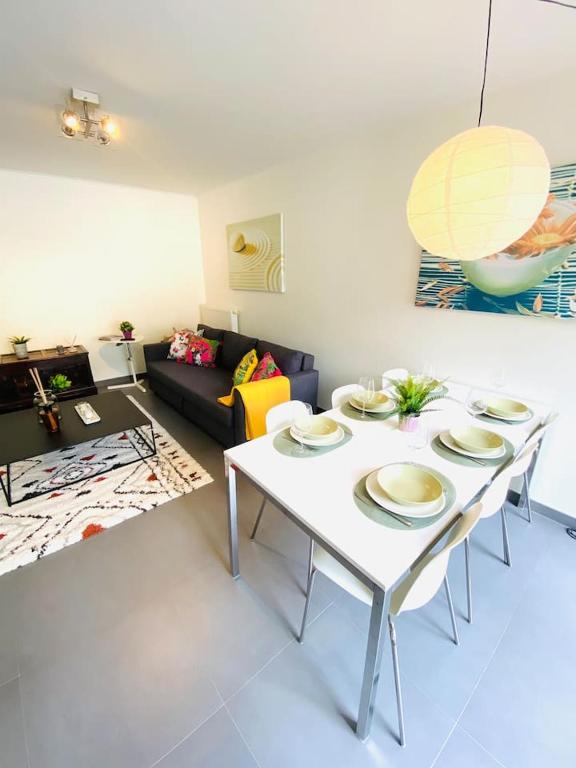 Large 3 bedrooms in Center with Terraces & Parking – ROL1 — photo 5