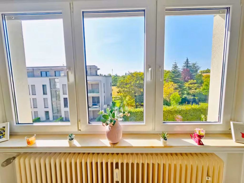 Chic Urban Stay 2BR with parking-BEL4 — photo 24