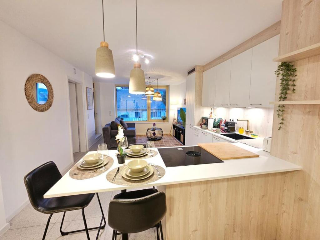 New 2 Bedrooms Flat in City Center-128 — photo 4