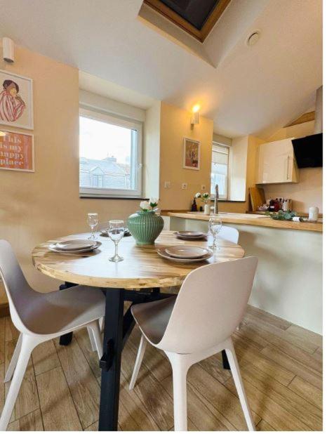 Modern Brand New 1 BR Apartment with 3 beds in Luxembourg City with Terrace-BON45C — photo 5