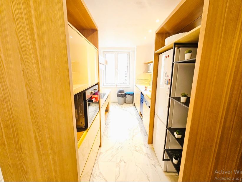 Smart Retreat next to Luxembourg Station-Gar68b — photo 11