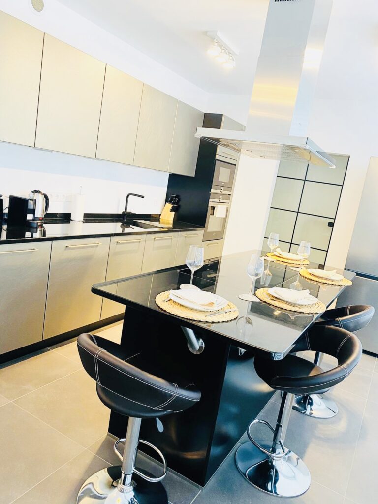 Brand new 2 bedrooms Penthouse in Center, Terrace and Parking 152 — photo 5