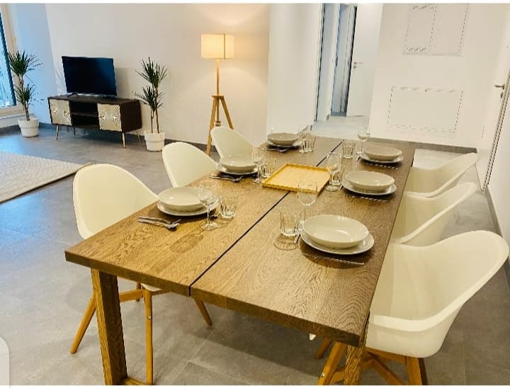 New and luxury 2 bedrooms. Parking place included. 142-96 — photo 3