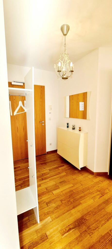 Luxury one bedroom flat with parking&balcony -Cent 2 — photo 12