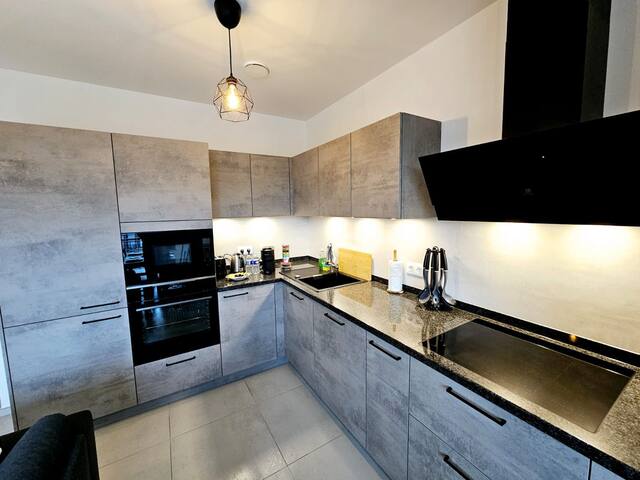 Comfy one bedroom flat with parking&balcony-CD9 — photo 6