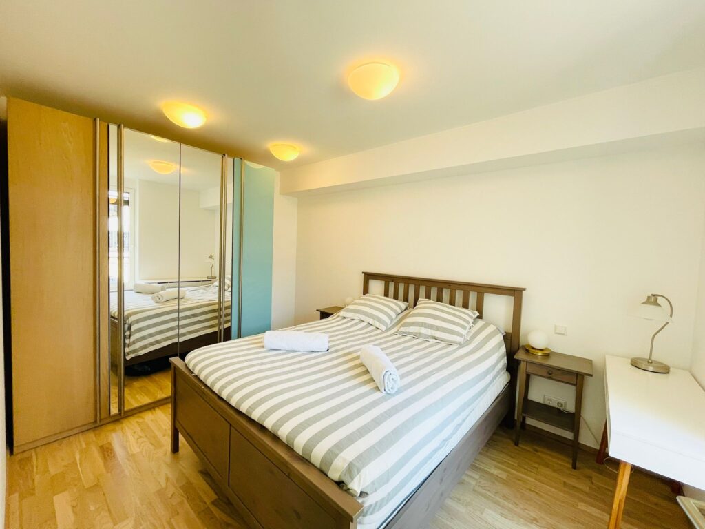 Luxury 1 bedroom in Center with Parking -5 — photo 7